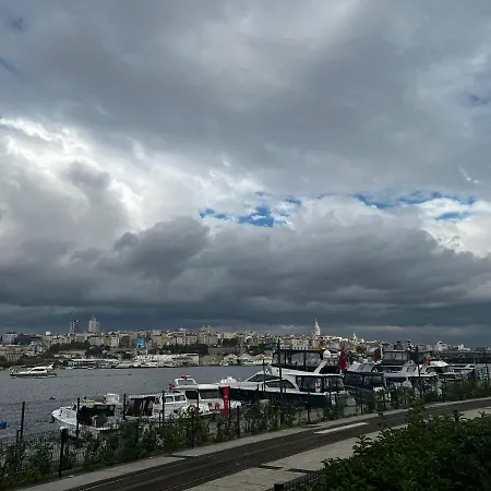 Bed and breakfast Fe Suites & Homes Estambul